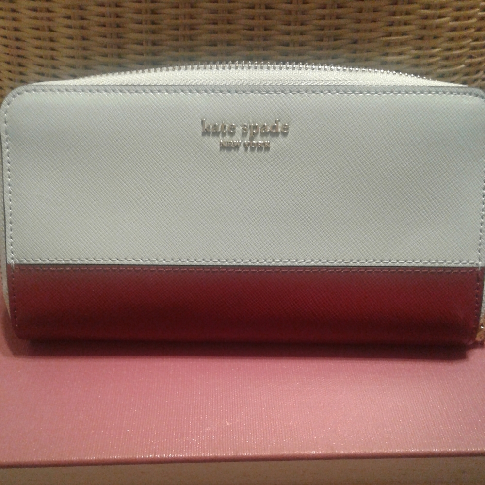 Kate Spade Zip Around Continental Wallet